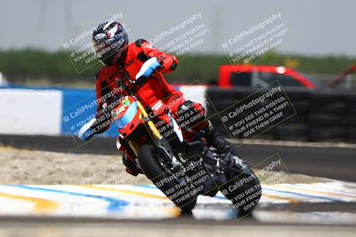 media/Jun-07-2025-TrackDaz (Sat) [[4413525952]]/C Group/1240pm (Turn 1)/